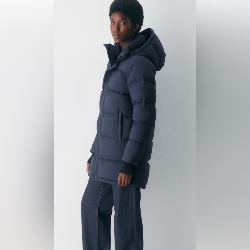 The Super Puff™ Mid - cliMATTE™  Aritzia  (Admiral) Size X Small